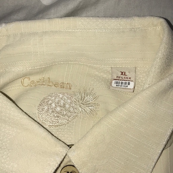 Men’s casual button down by Caribbean - Picture 3 of 3